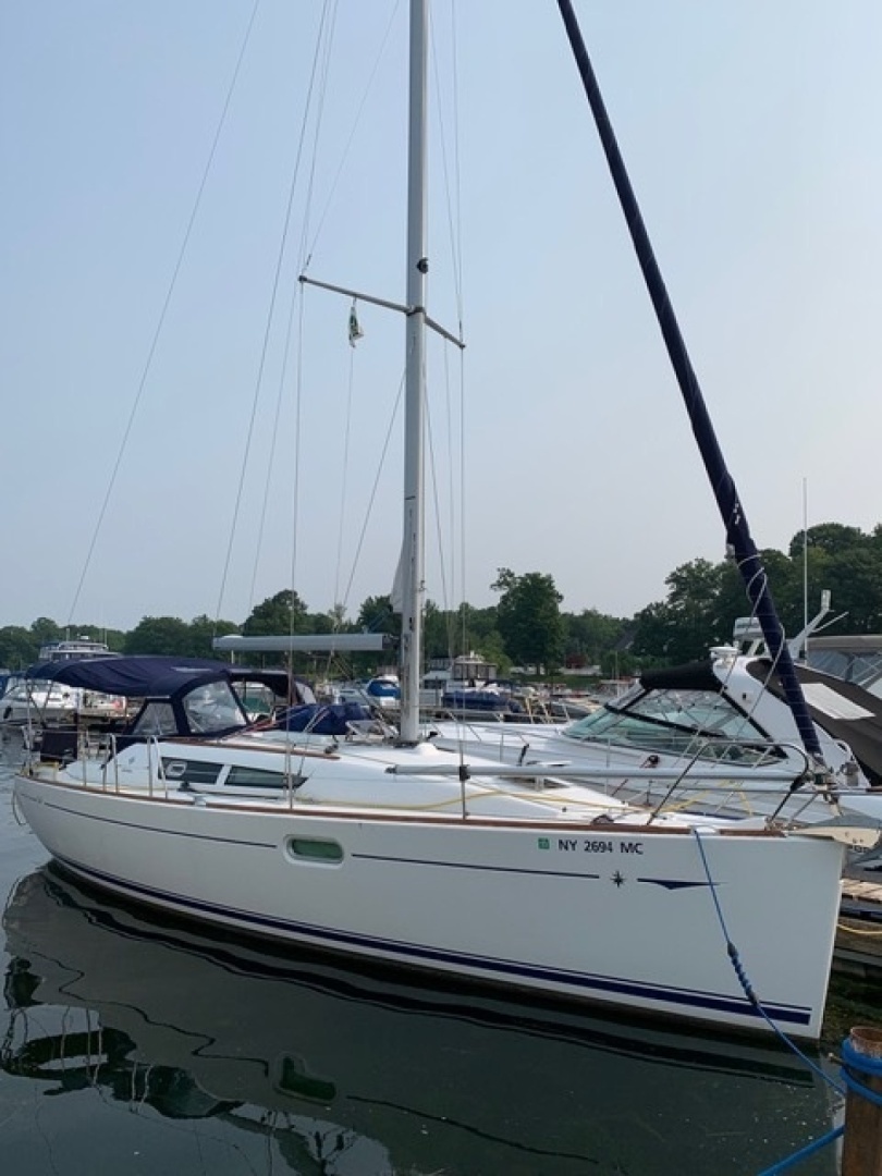 2007 Jeanneau Jeanneau Oceanis 36i