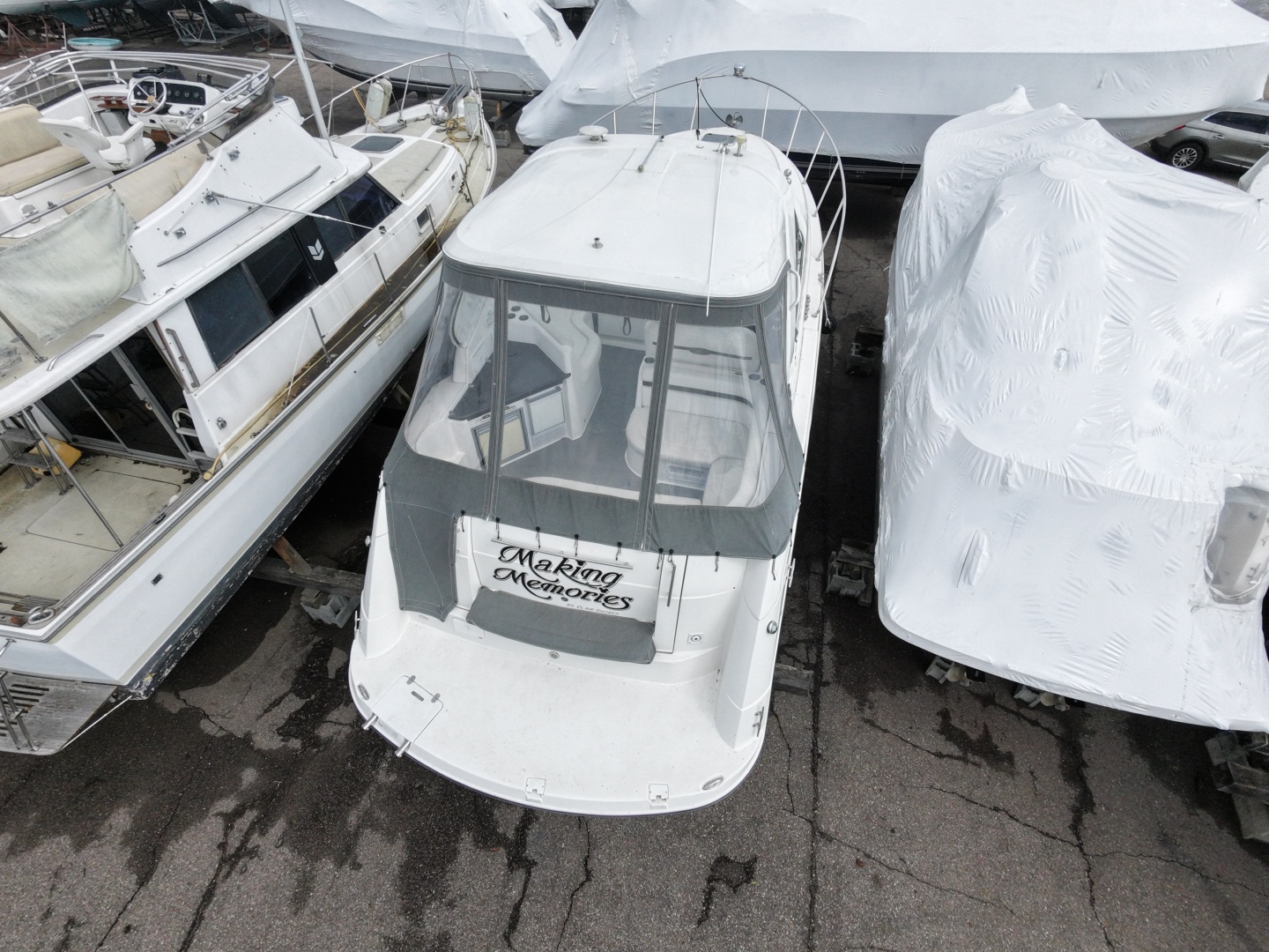 2013 Rinker 360 Express Cruiser