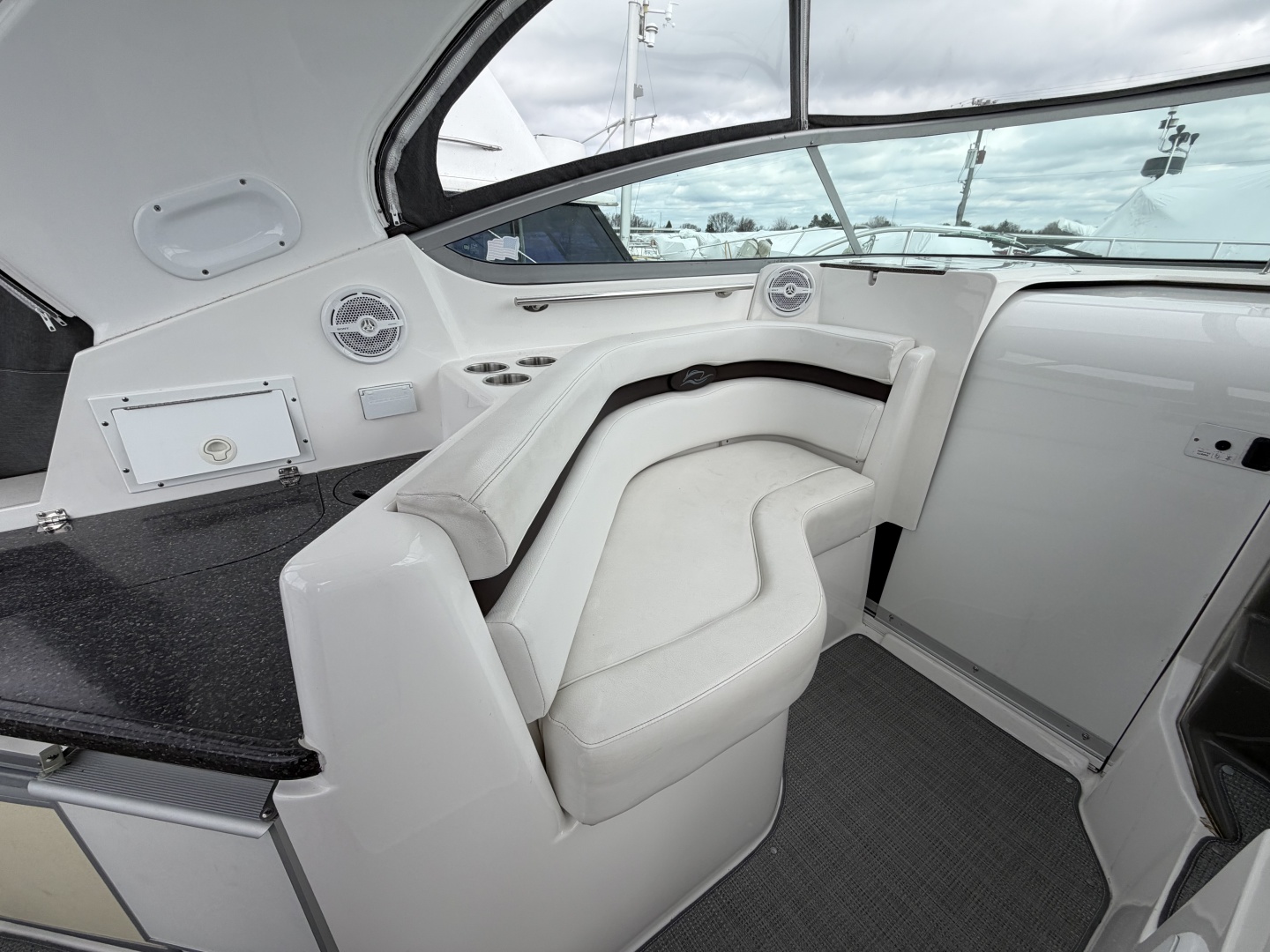 2013 Rinker 360 Express Cruiser