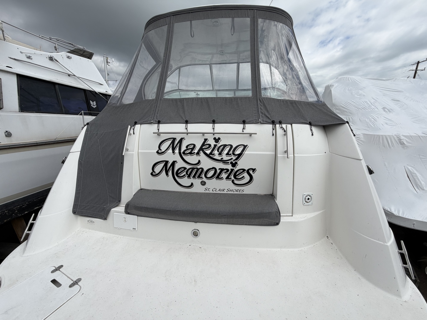 36ft Rinker Yacht For Sale