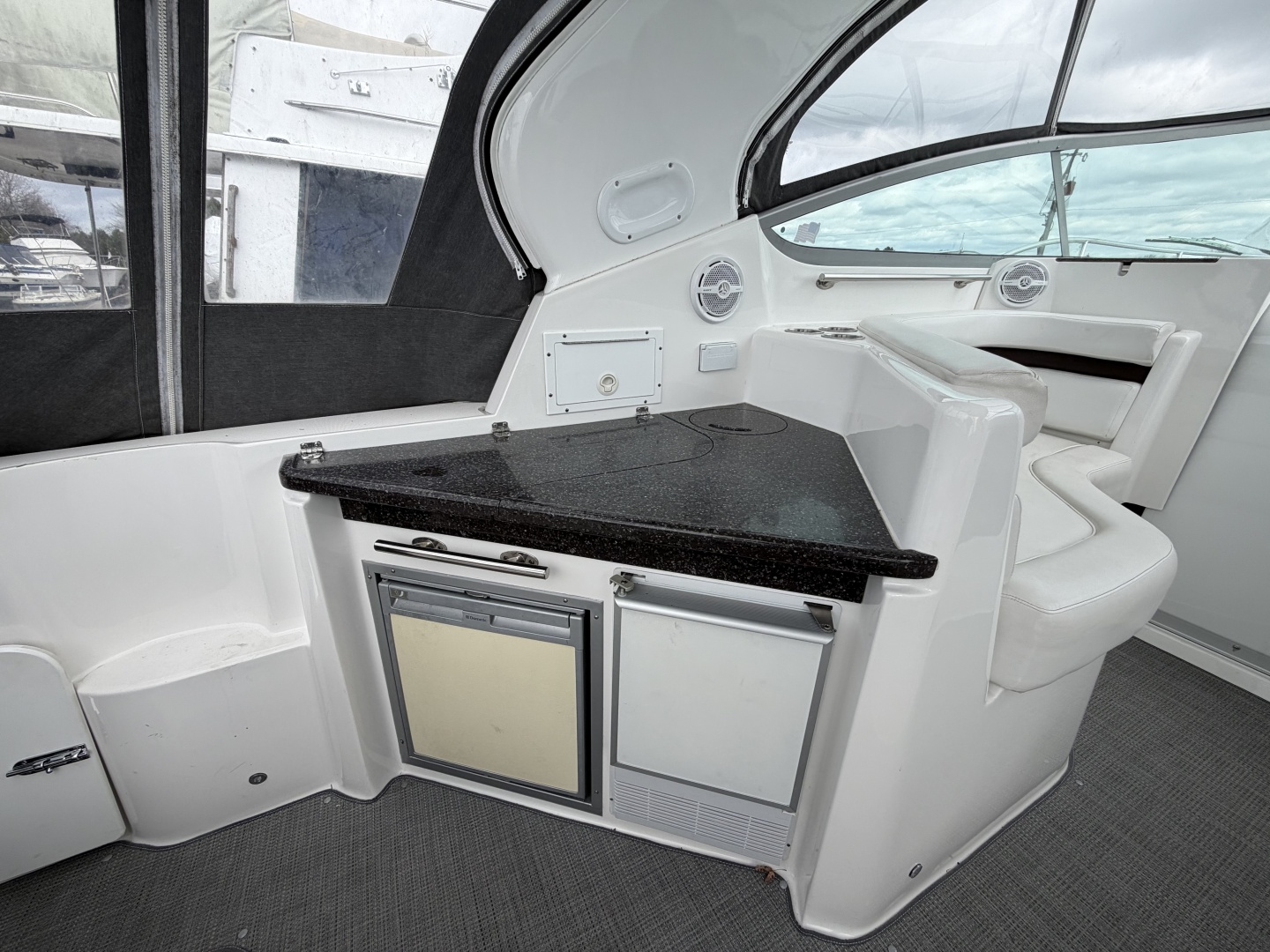36ft Rinker Yacht For Sale