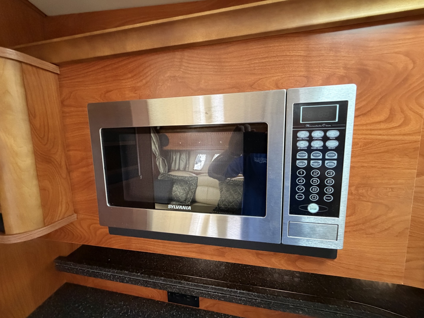 2013 Rinker 360 Express Cruiser