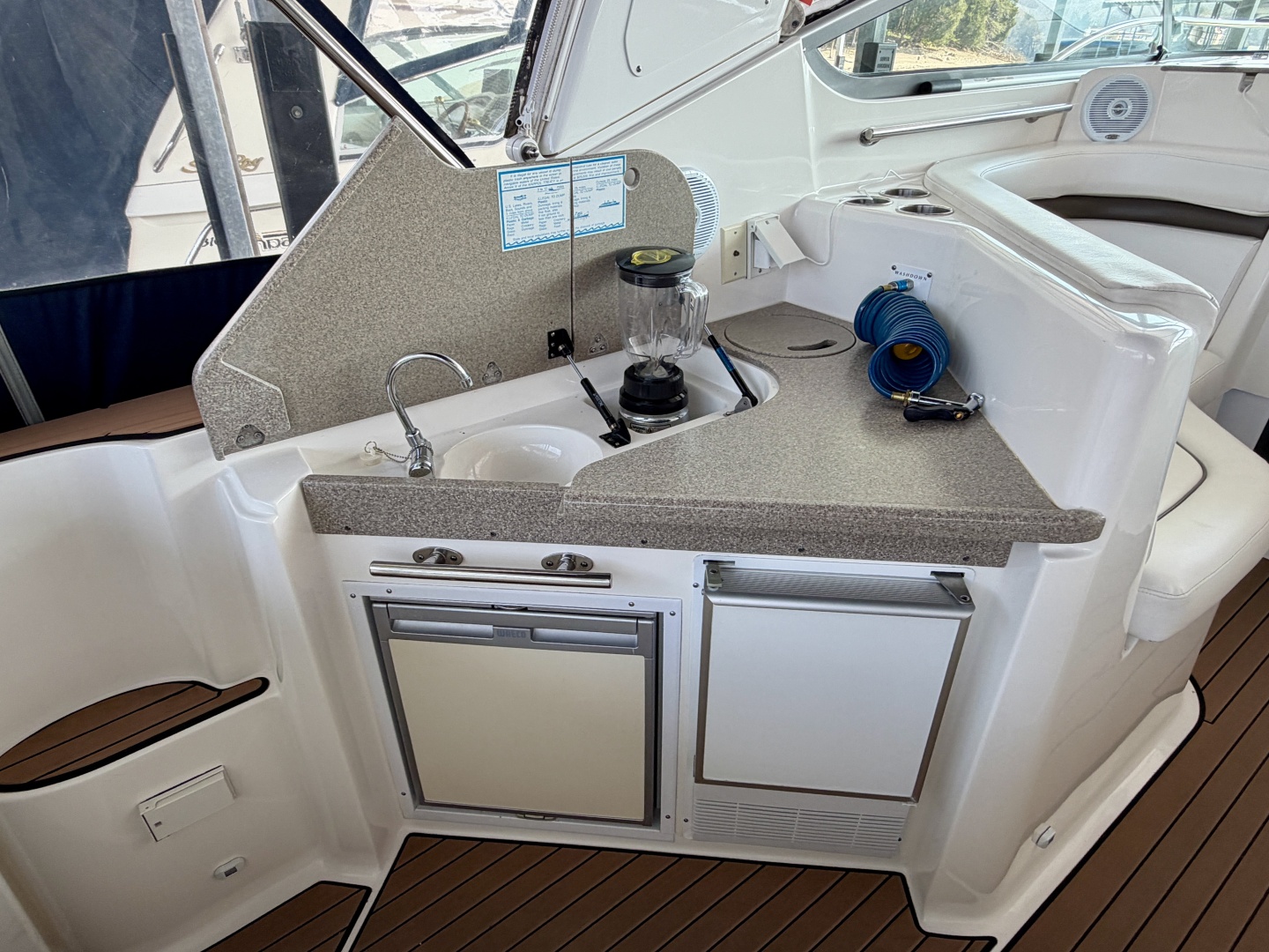 35ft Rinker Yacht For Sale