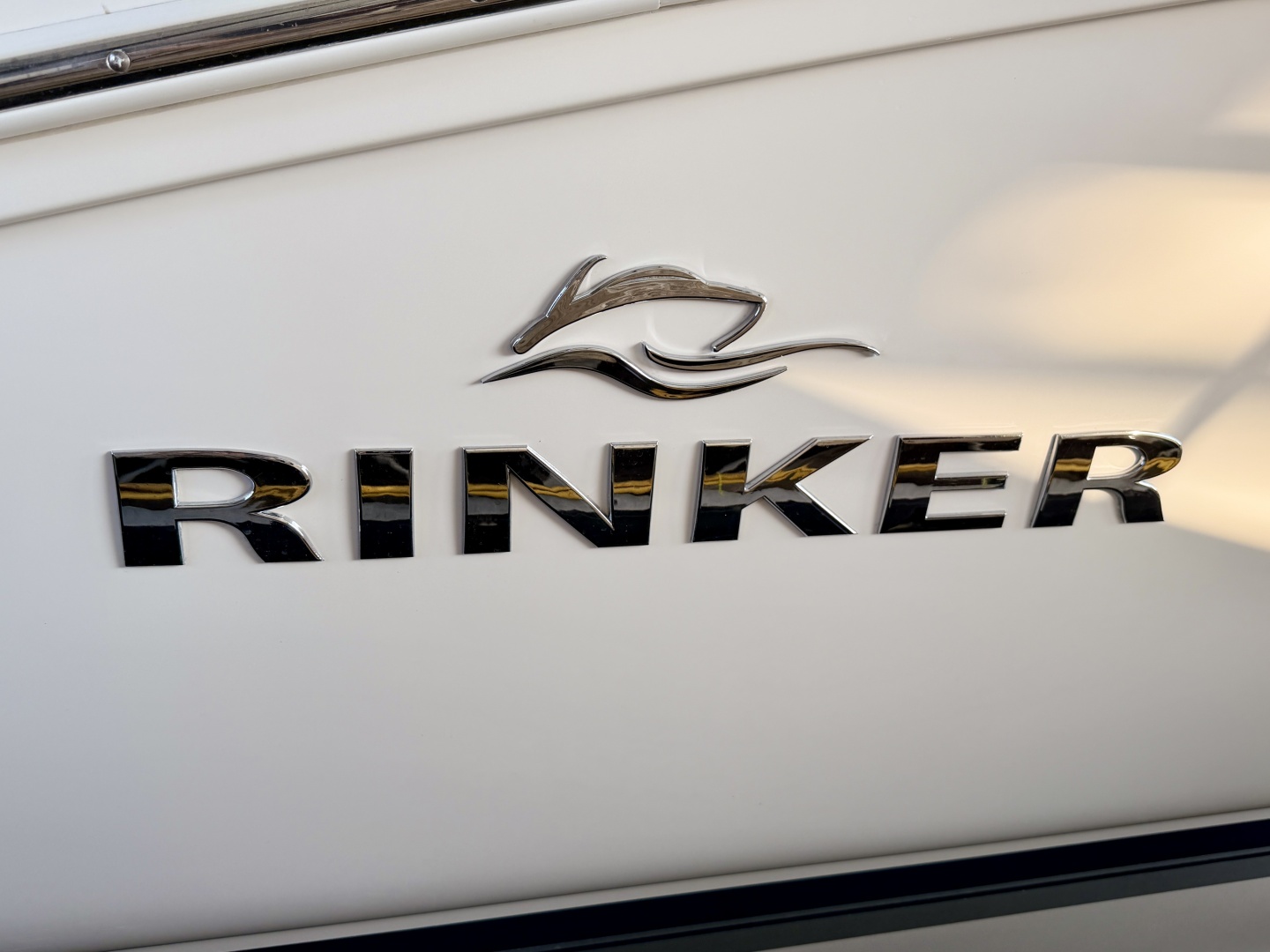 2007 Rinker 350 Express Cruiser