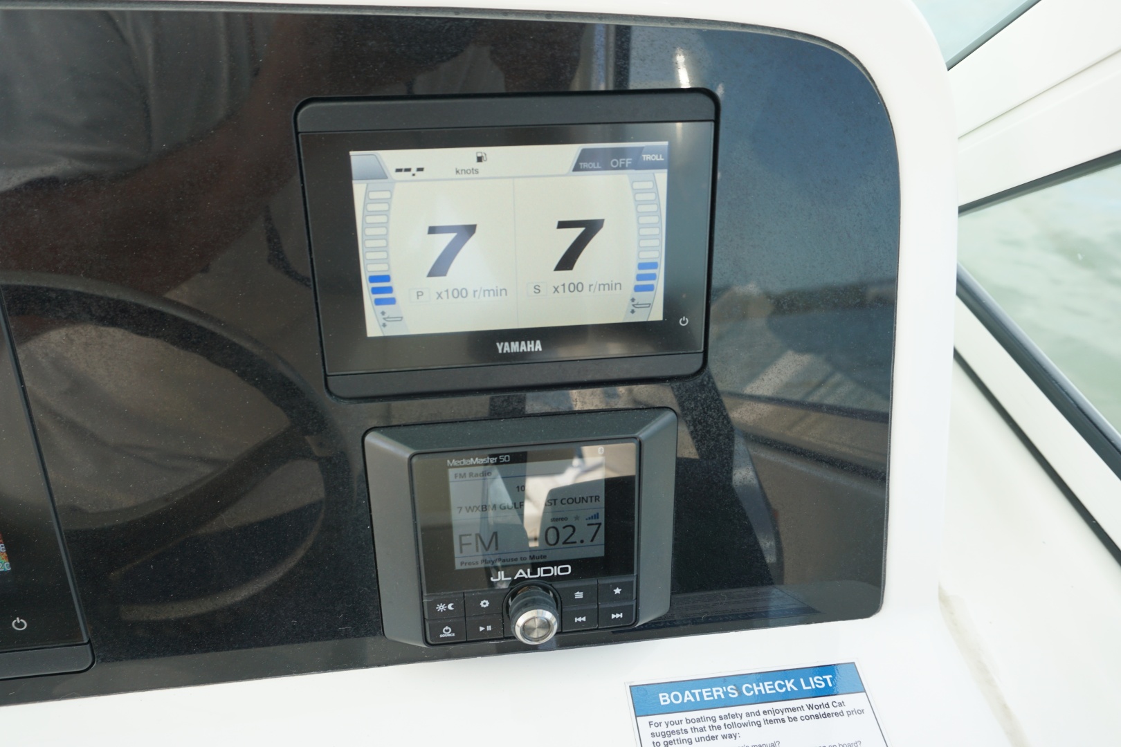 2024 23 World Cat 230 DC Electronics (5)