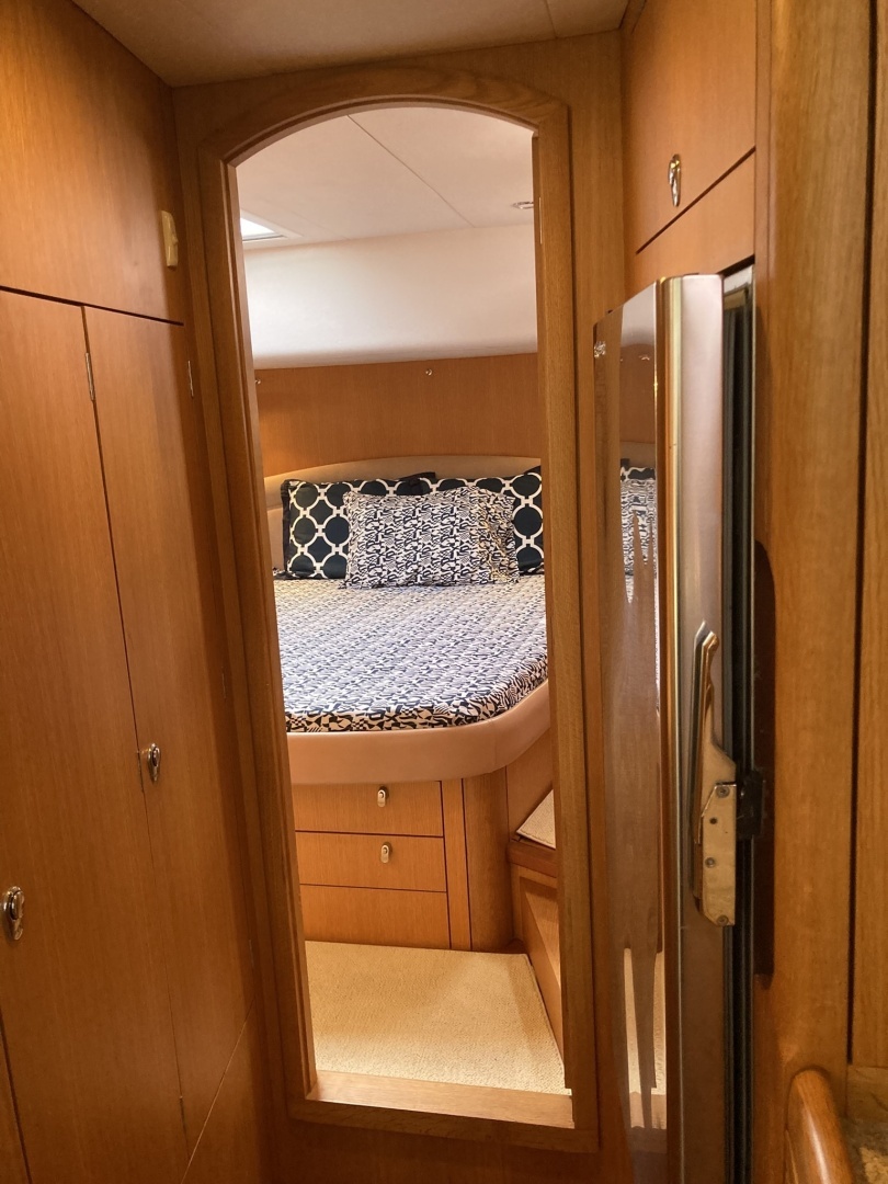 Oyster 56 Deck Saloon Yacht For Sale