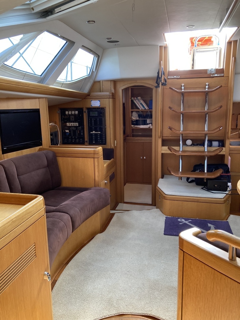 Oyster 56 Deck Saloon Yacht For Sale