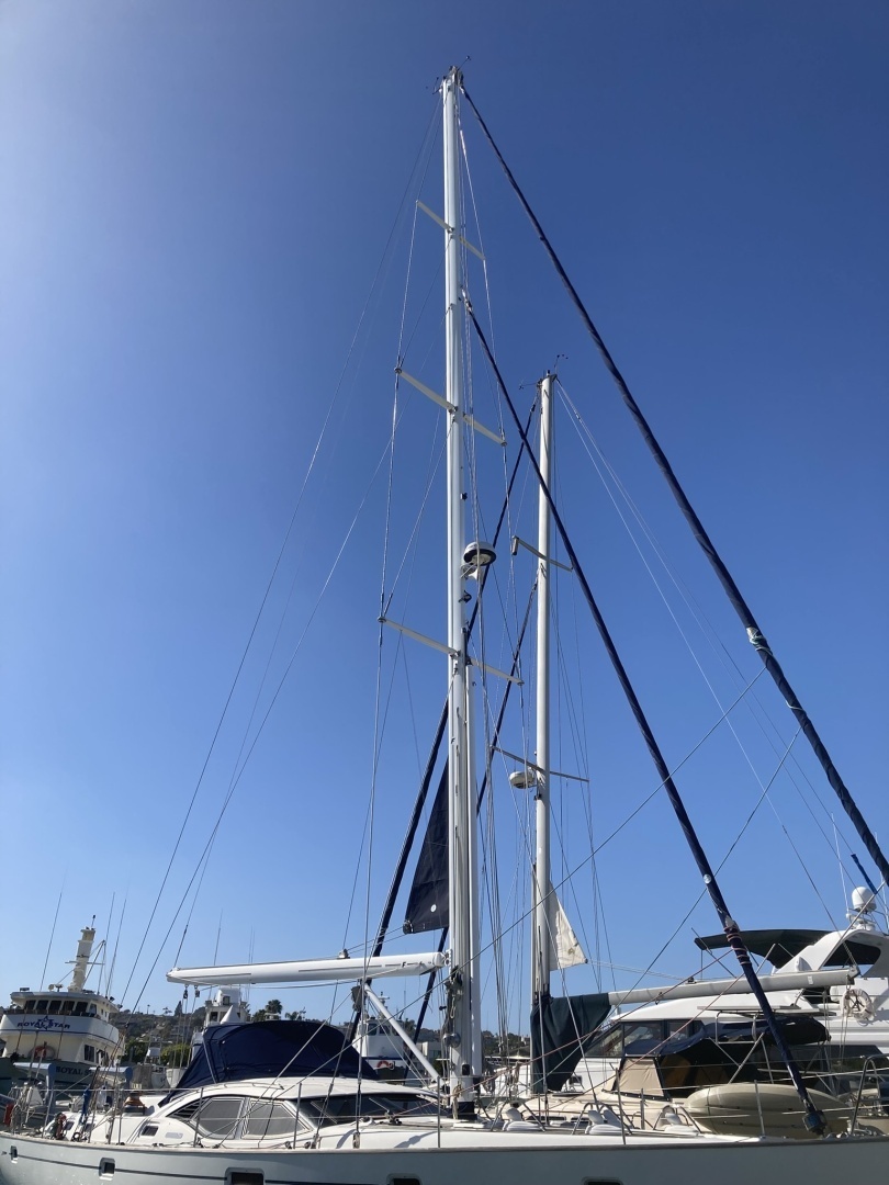 Oyster 56 Deck Saloon Yacht For Sale