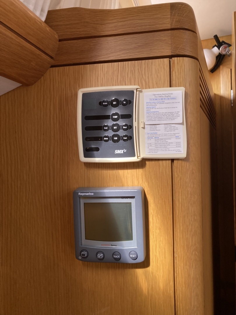 Oyster 56 Deck Saloon Yacht For Sale