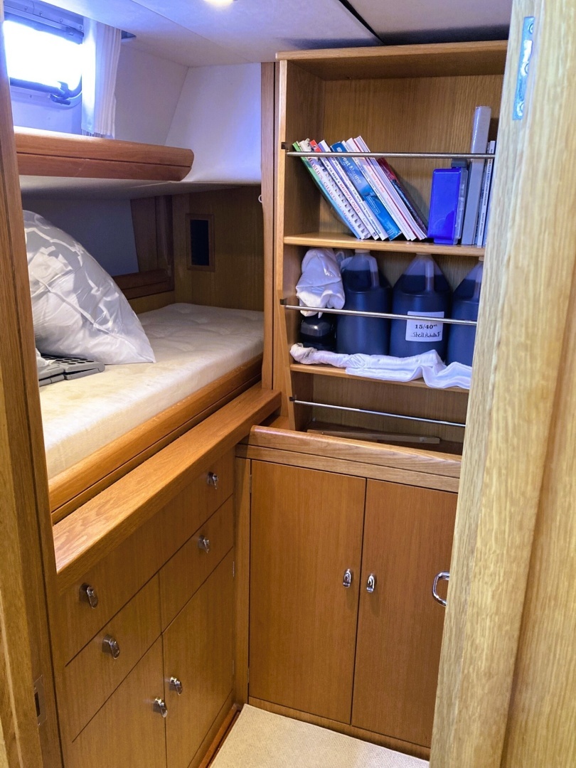 Oyster 56 Deck Saloon Yacht For Sale