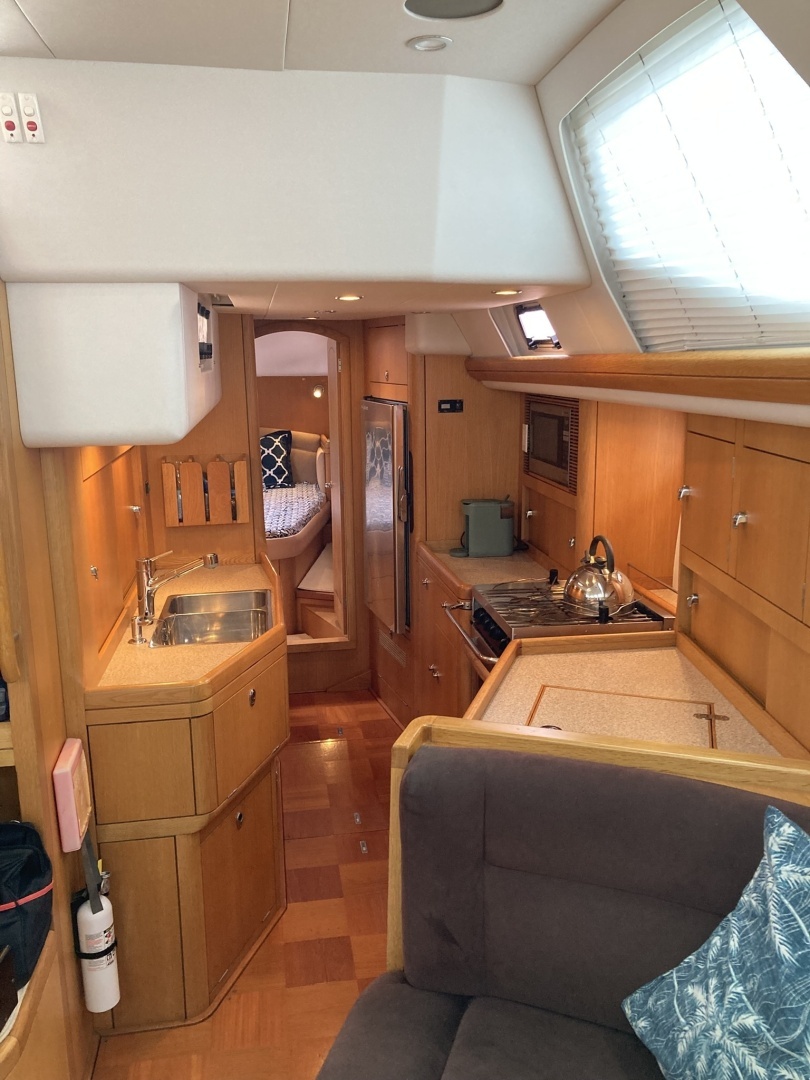 Oyster 56 Deck Saloon Yacht For Sale