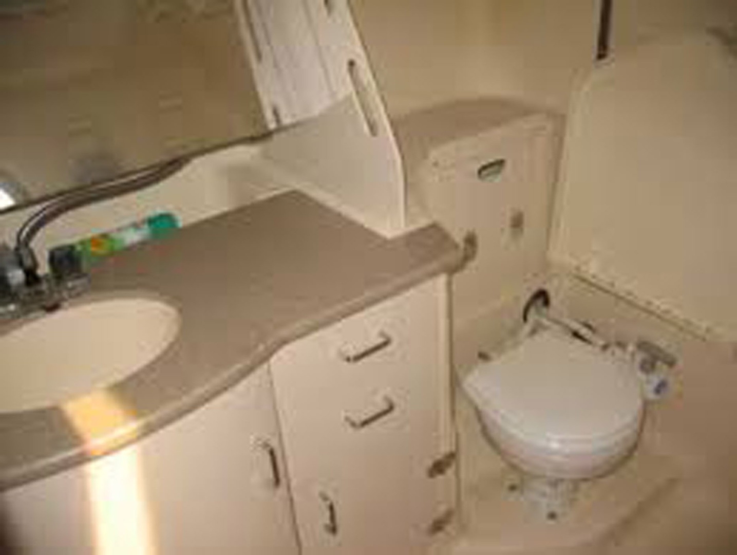 Chaos 34ft Hunter Yacht For Sale