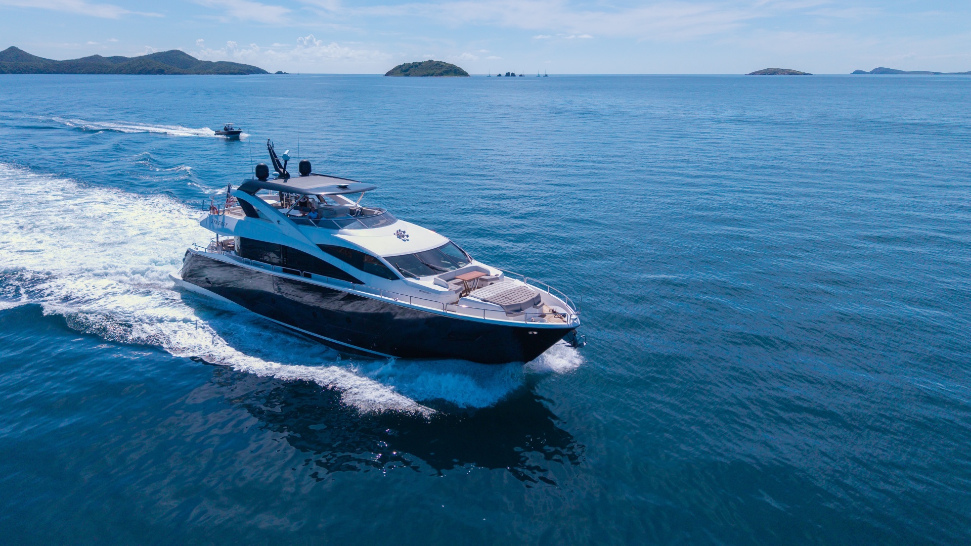 2017 Sunseeker 86 Yacht