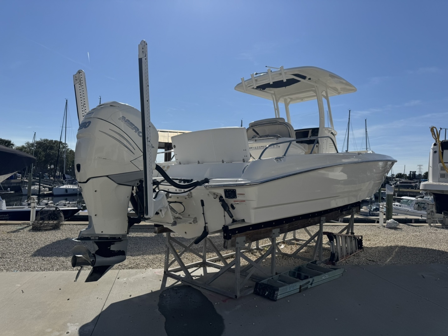 27ft Boston Whaler Yacht For Sale