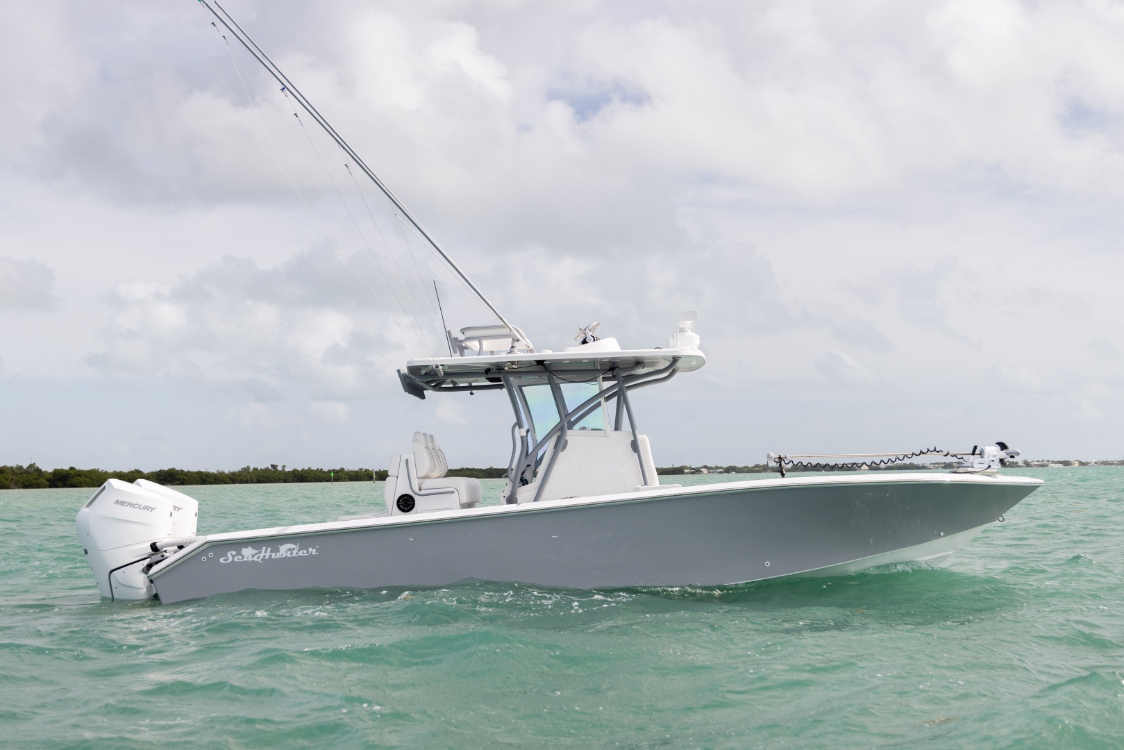 2025 SeaHunter 30 Floridian