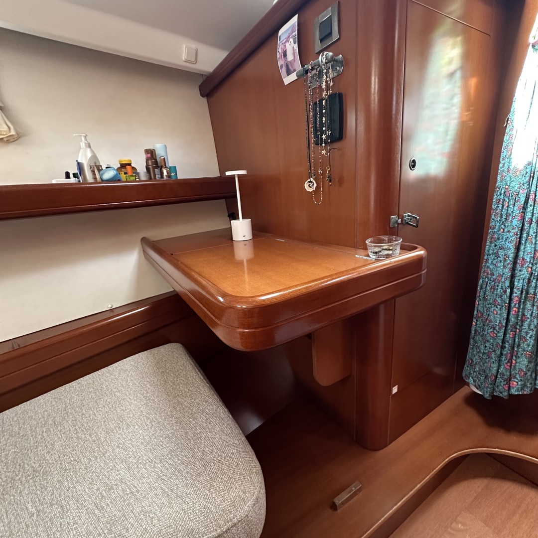 Roxxy 53ft Beneteau Yacht For Sale