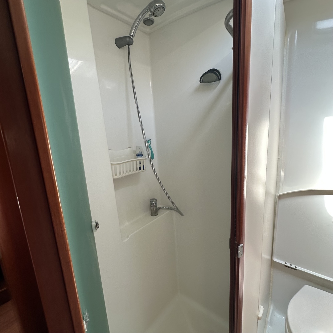 Roxxy 53ft Beneteau Yacht For Sale