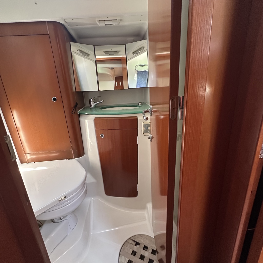 Roxxy 53ft Beneteau Yacht For Sale