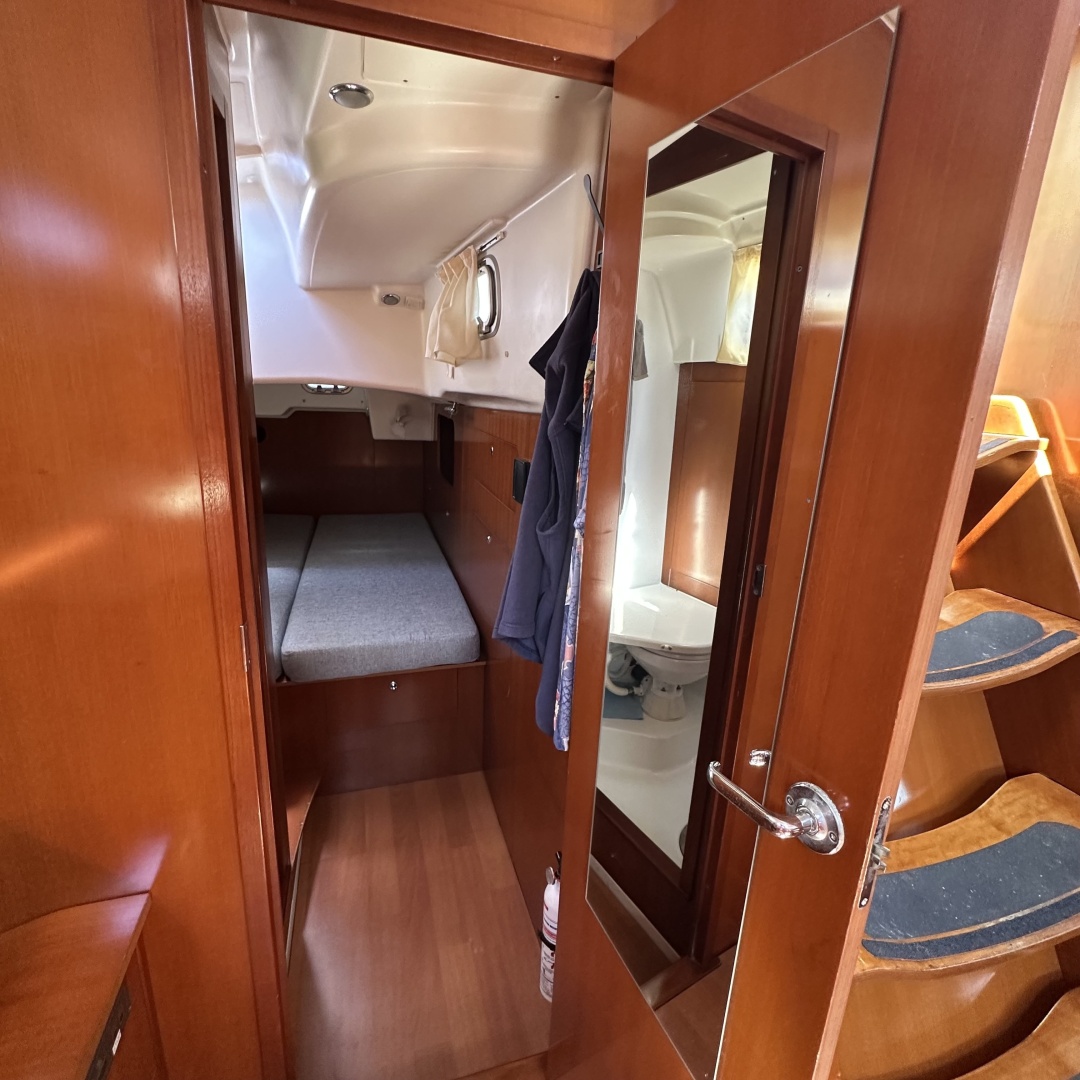 2006 Beneteau 523