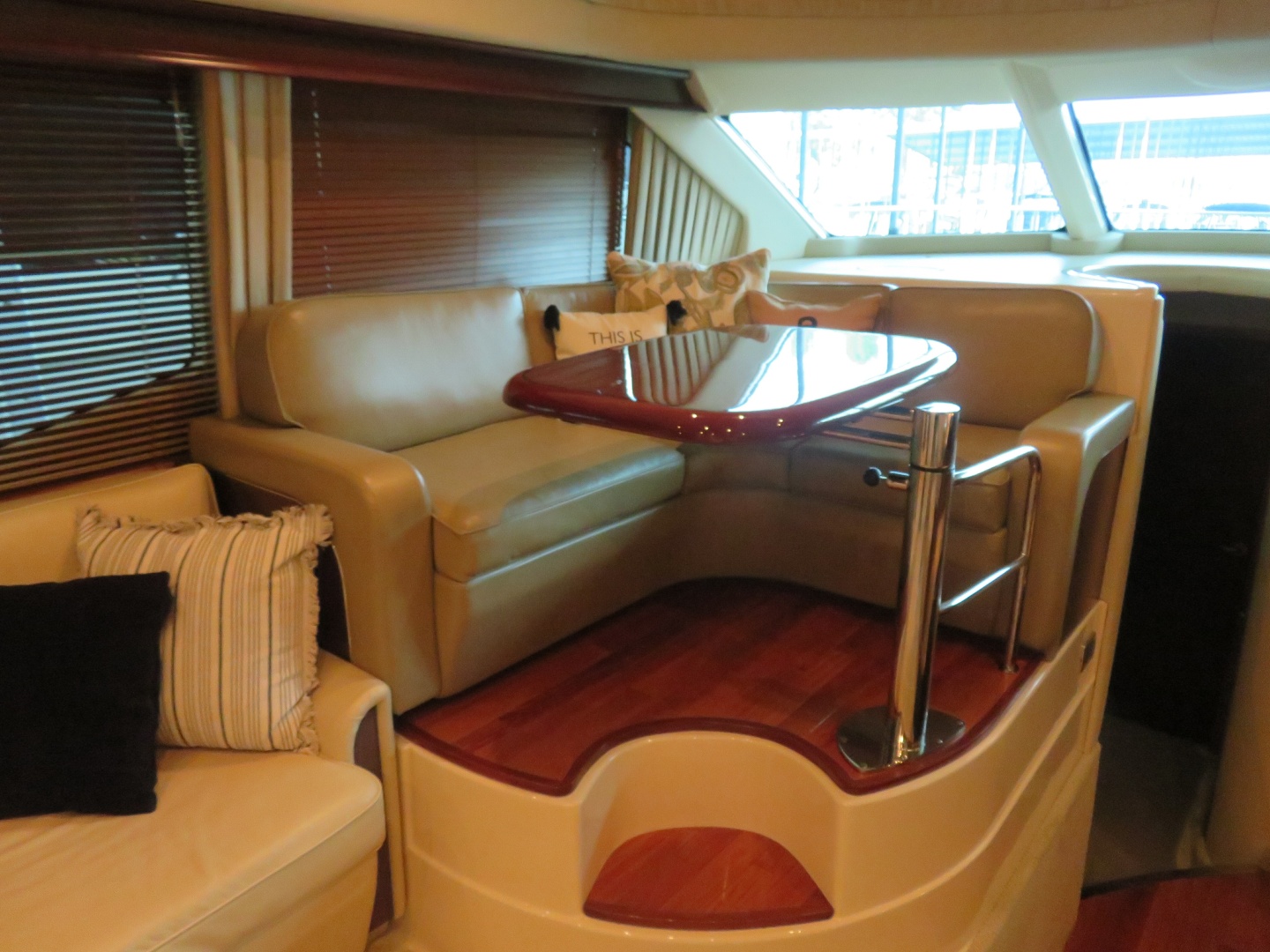 44ft Sea Ray Yacht For Sale