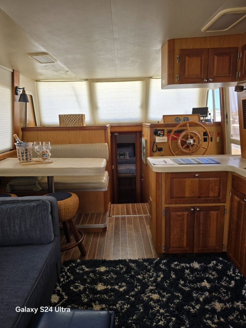 Sol Mate 40ft Mainship Yacht For Sale