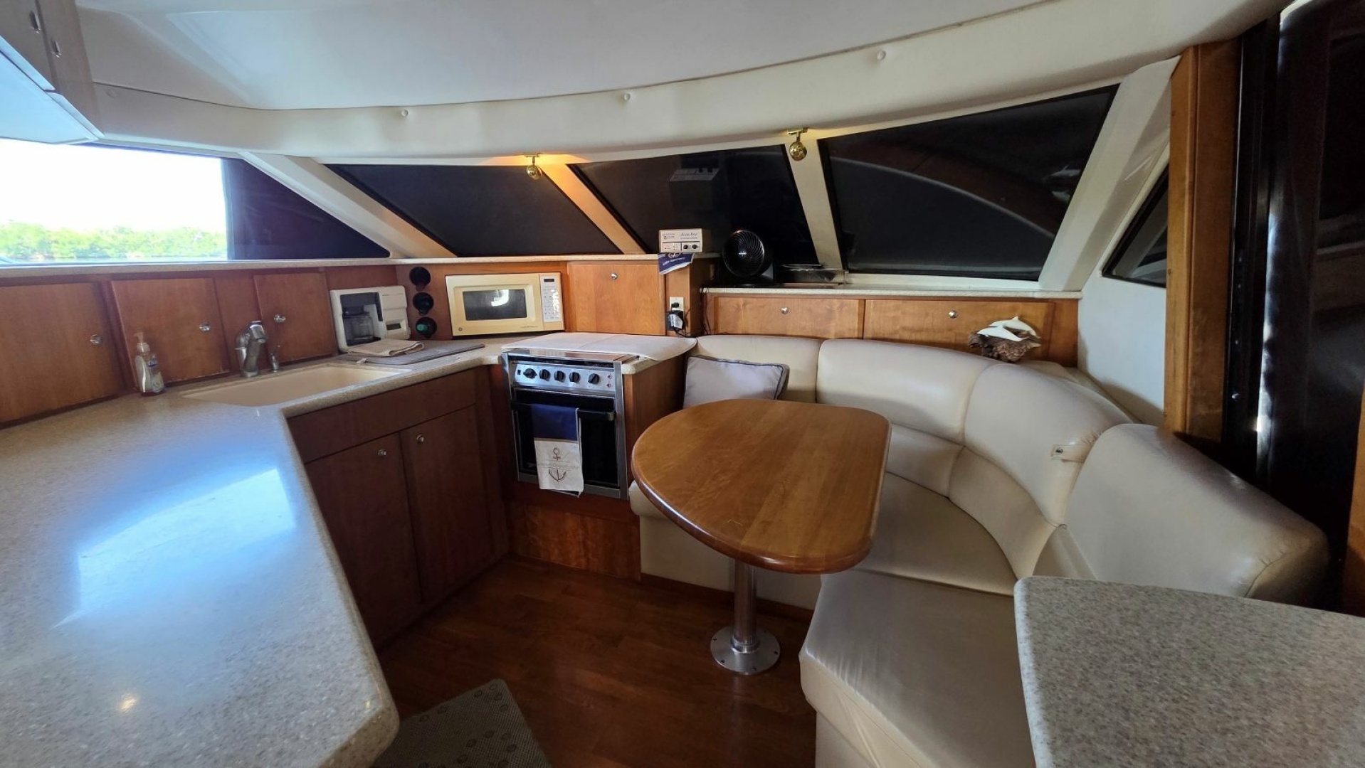 Golden Opportunity 44ft Silverton Yacht For Sale Golden Opportunity 44ft Silverton Yacht For Sale