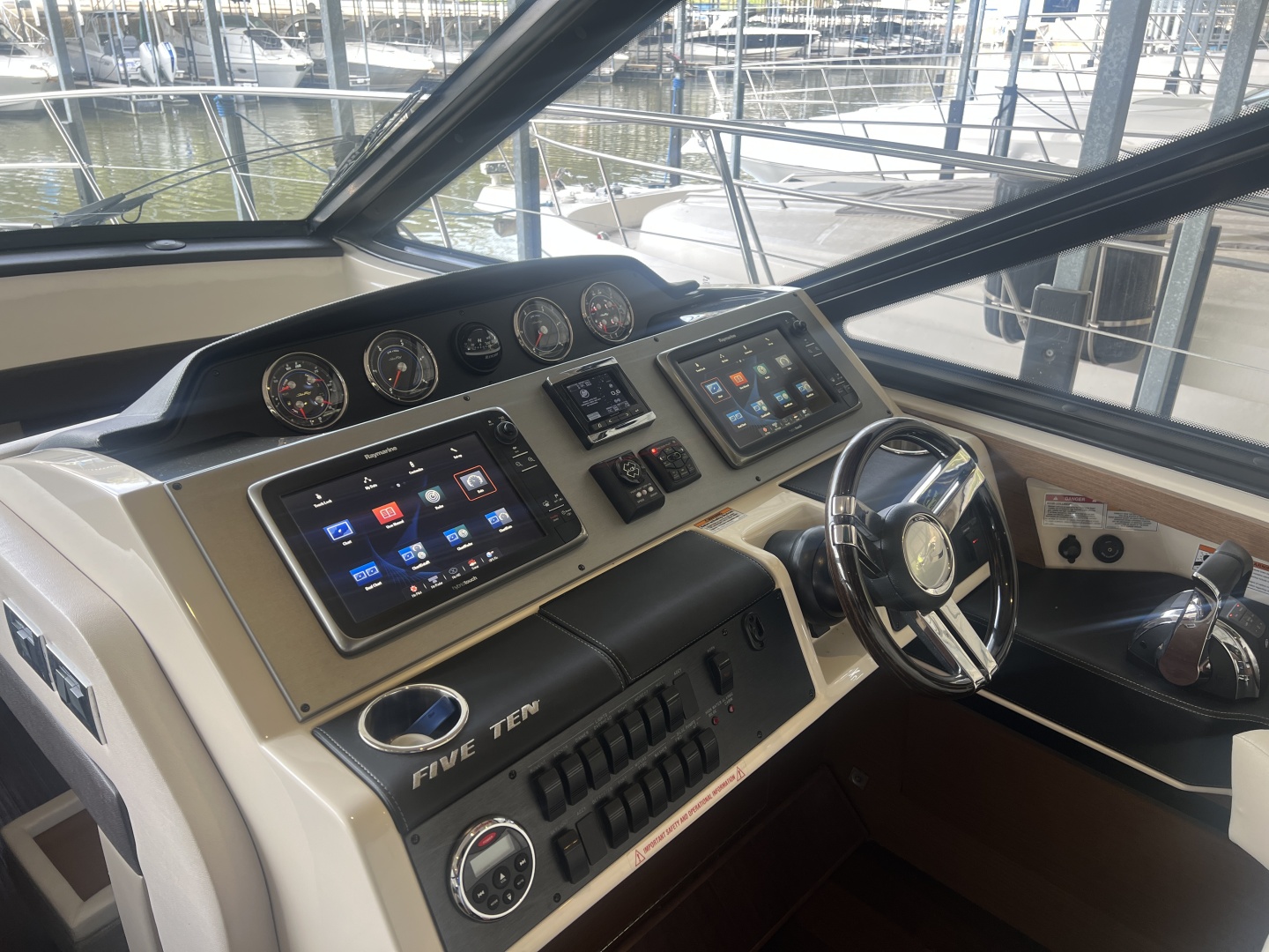 2015 Sea Ray 510 SUNDANCER