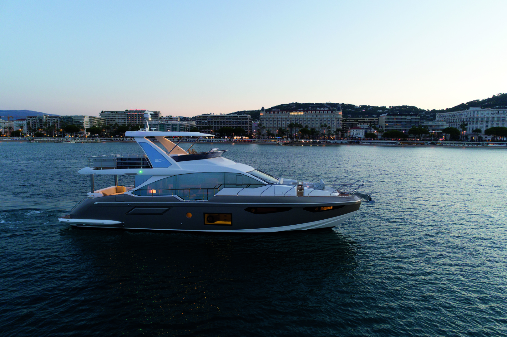 2019 Azimut 60 FLY
