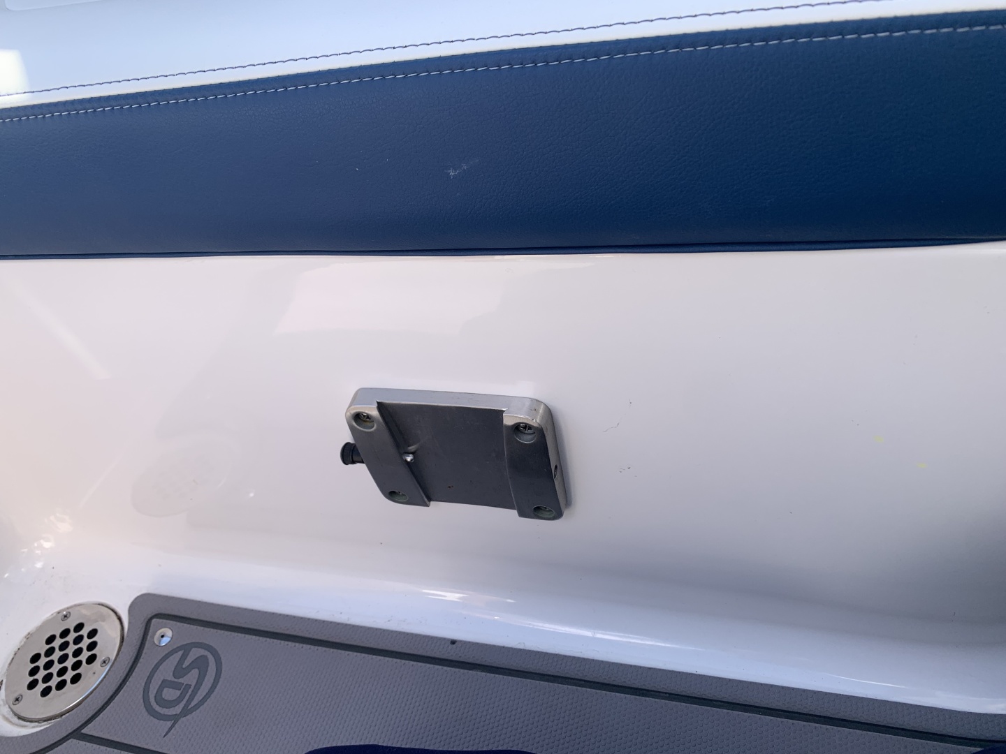 2023 Chaparral 270 OSX