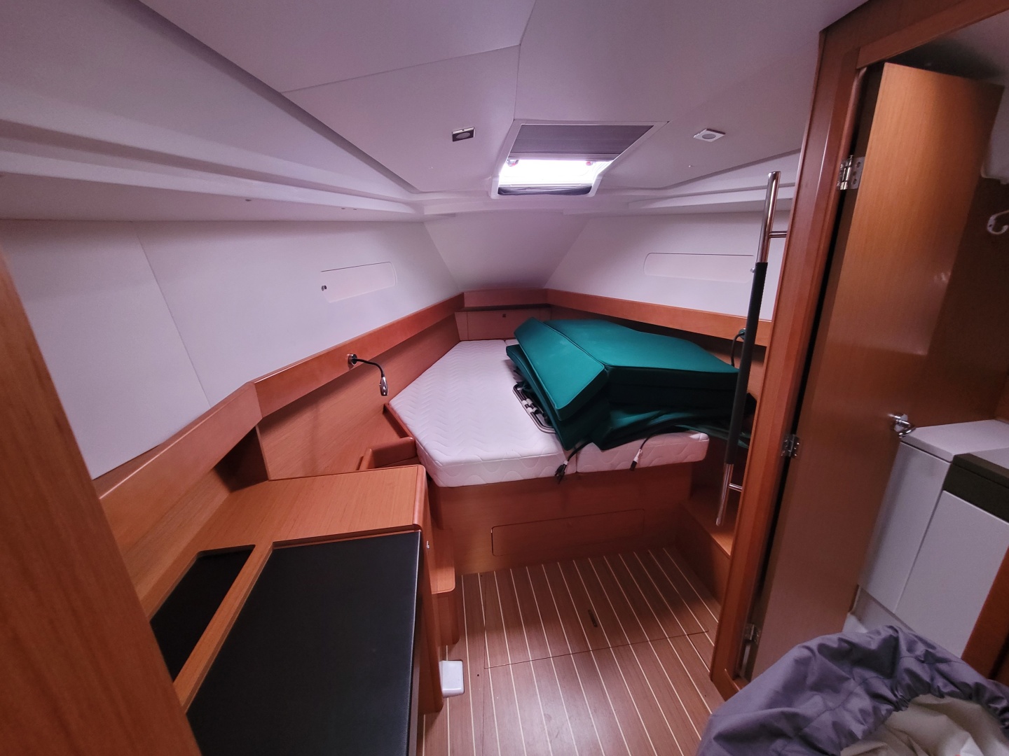 2017 Jeanneau Sun Odyssey 44 DS