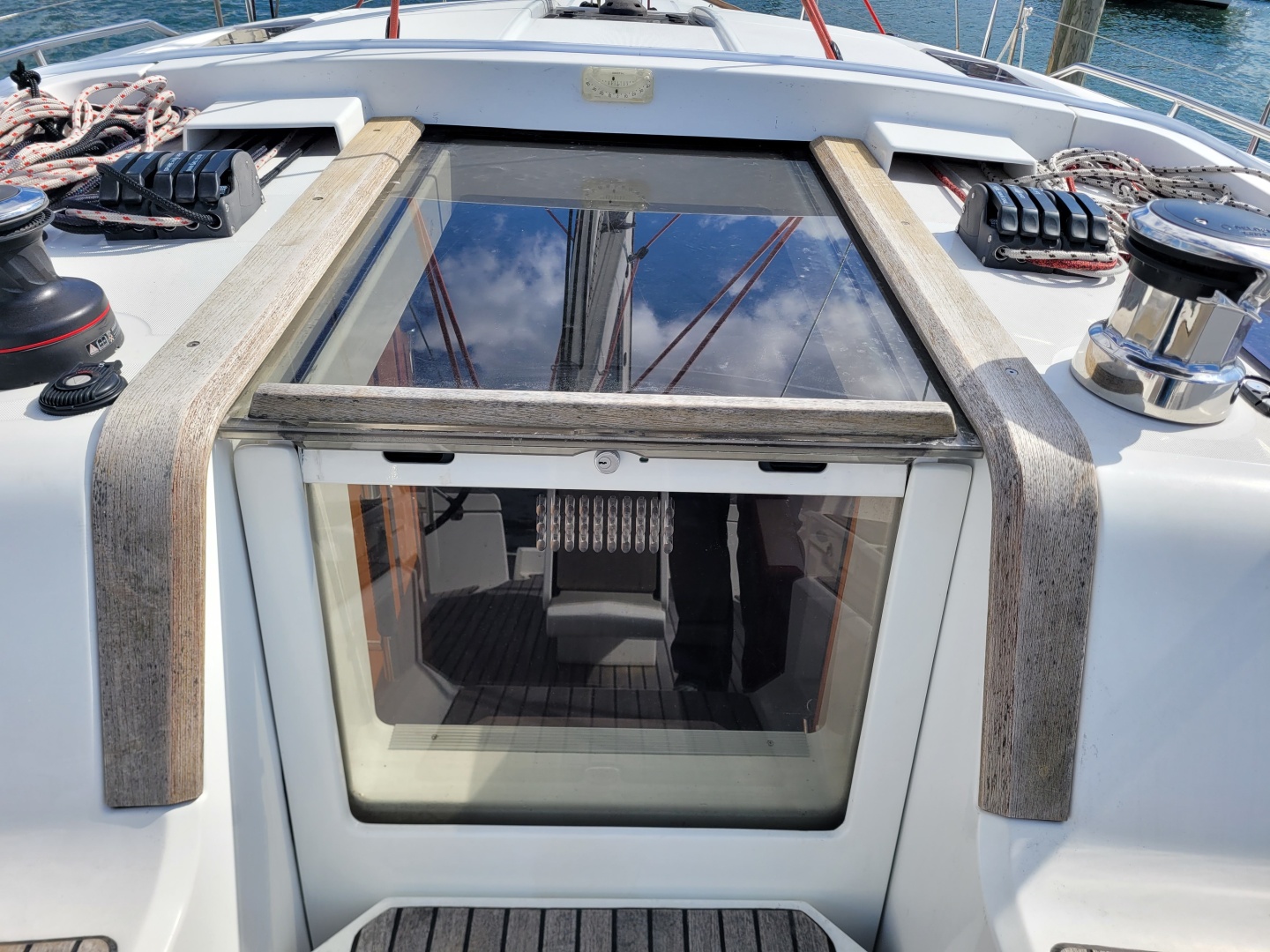 2017 Jeanneau Sun Odyssey 44 DS