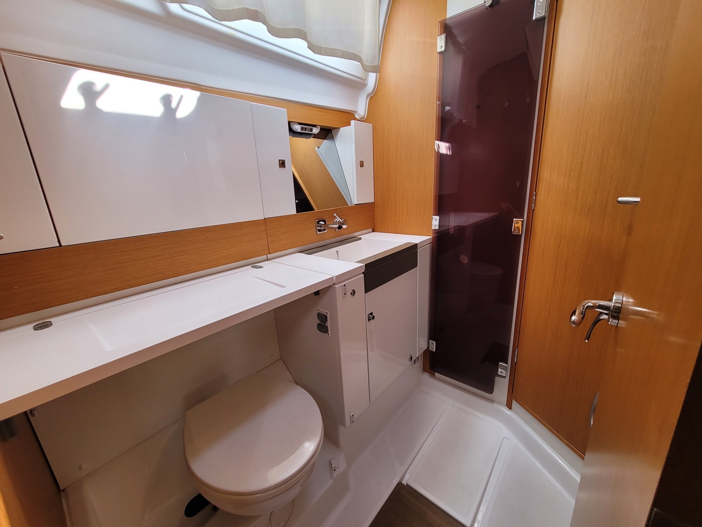 2017 Jeanneau Sun Odyssey 44 DS