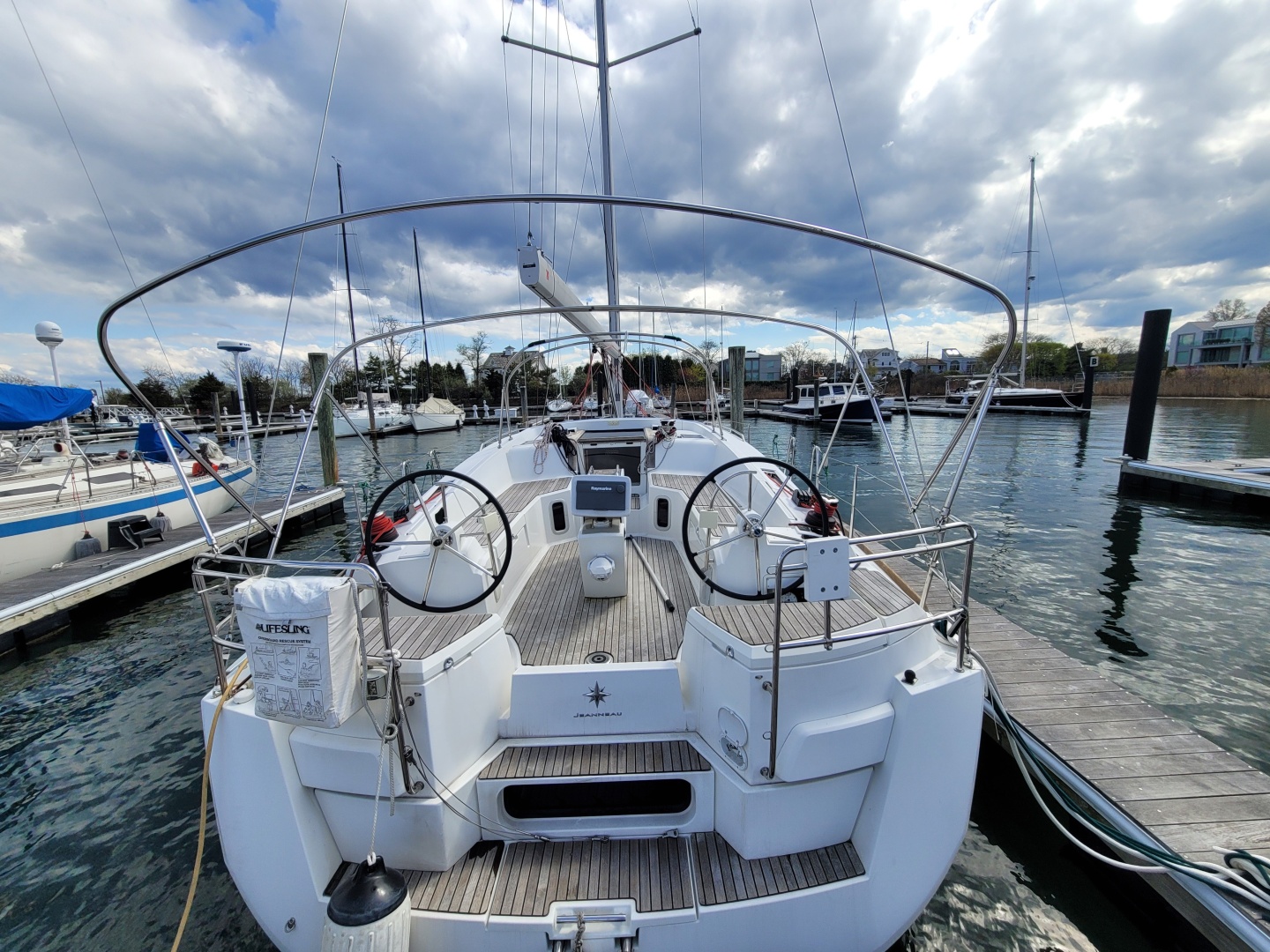 Lifeline 44ft Jeanneau Yacht For Sale