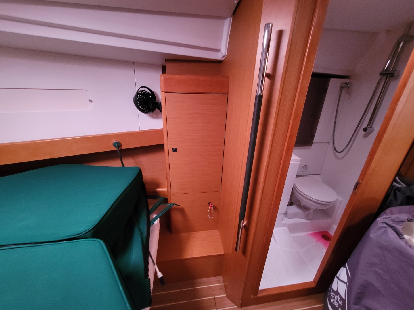 Lifeline 44ft Jeanneau Yacht For Sale