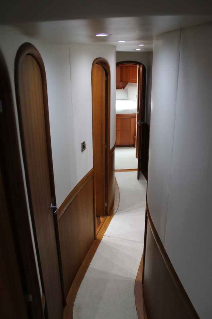 67ft F amp S Yacht For Sale