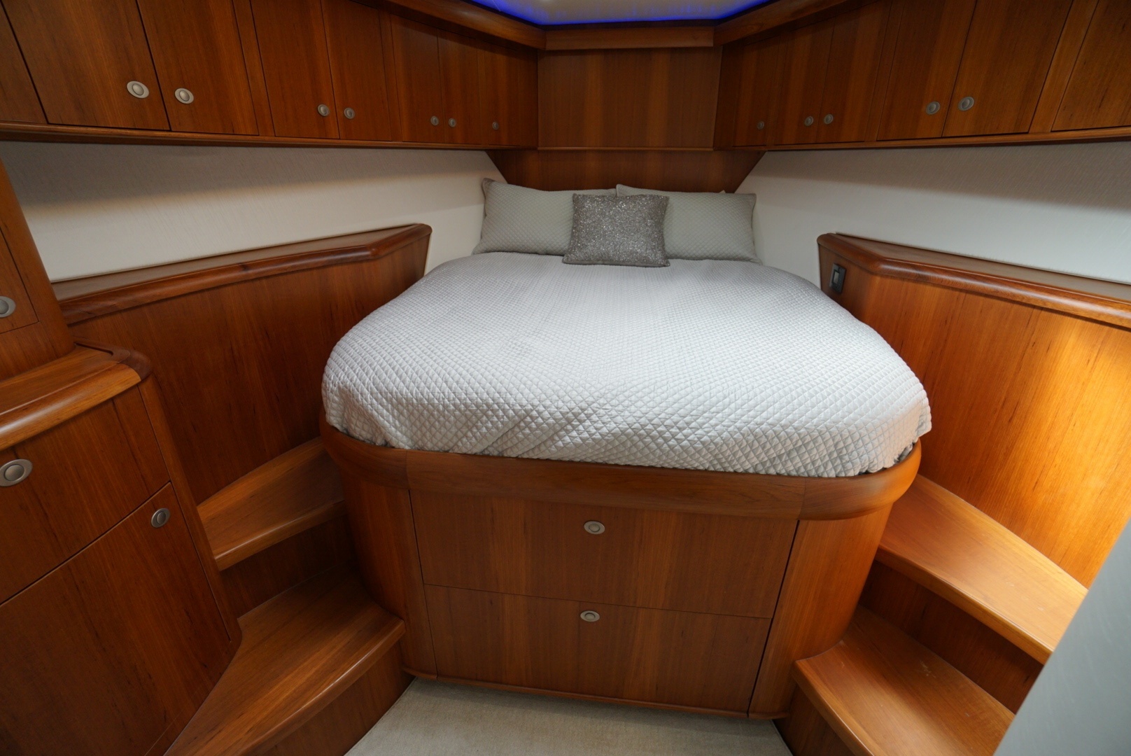 67ft F amp S Yacht For Sale