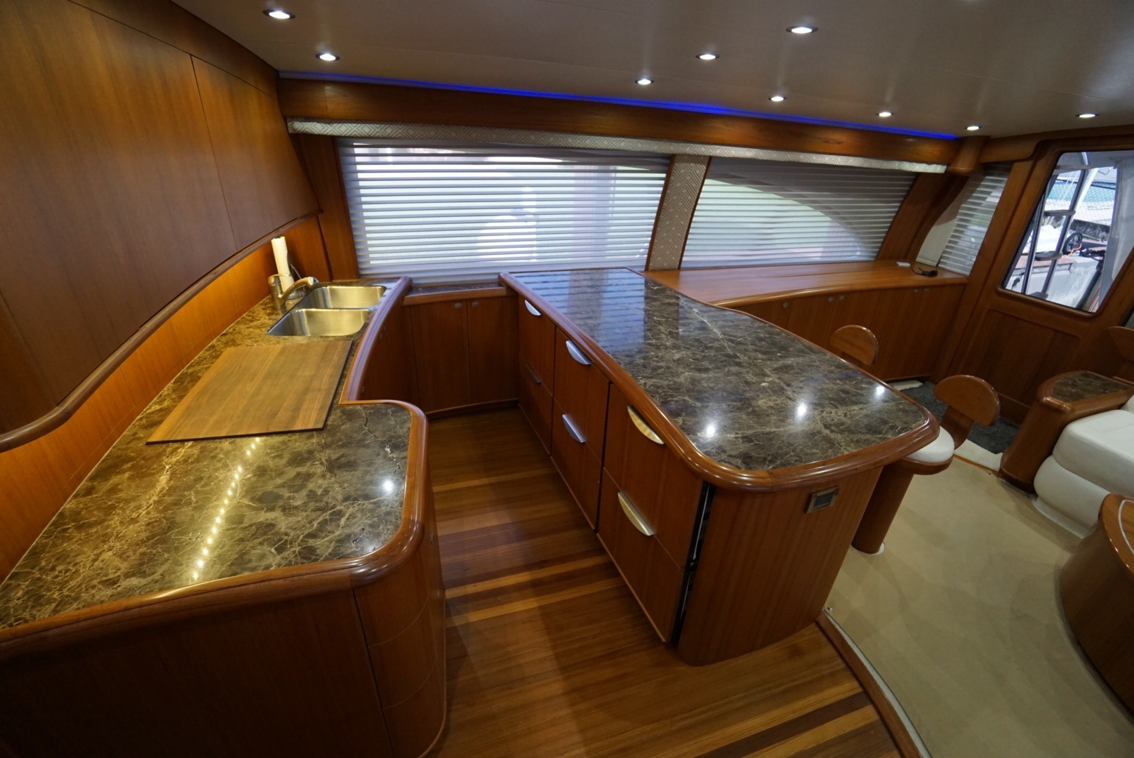 67ft F amp S Yacht For Sale