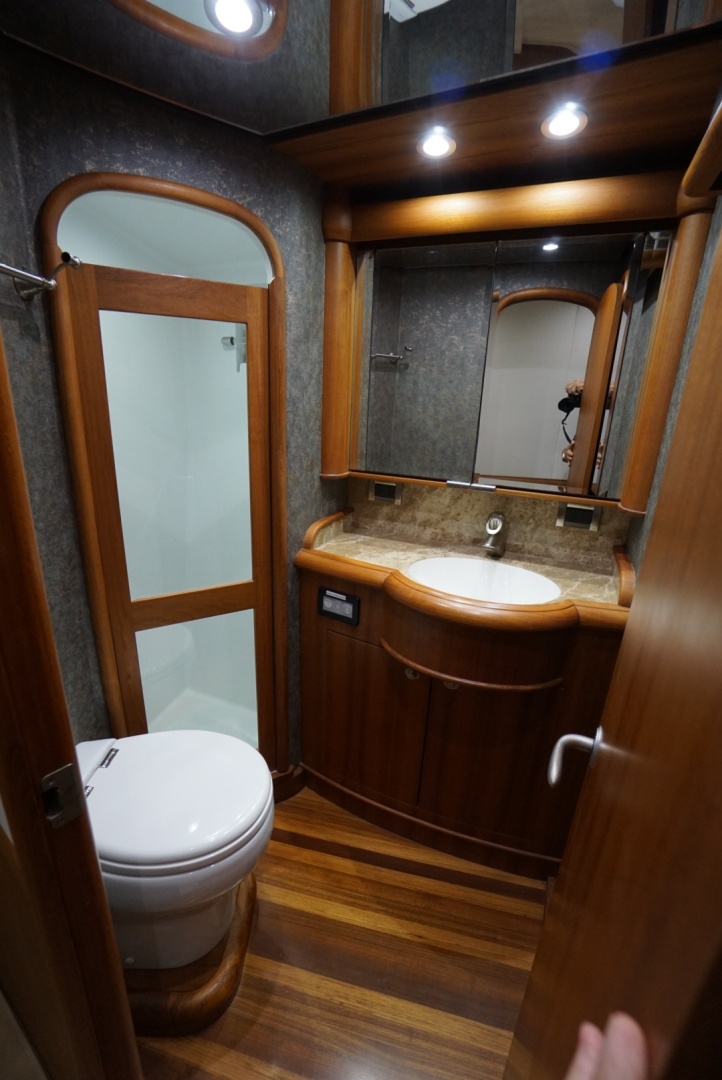 67ft F amp S Yacht For Sale