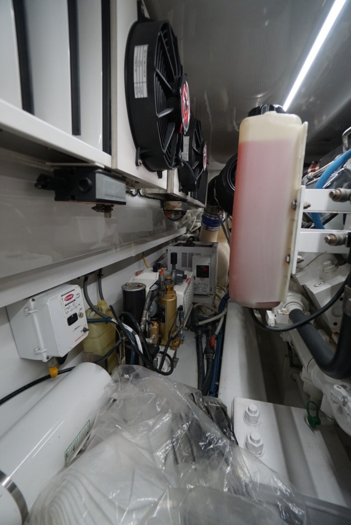 67ft F amp S Yacht For Sale