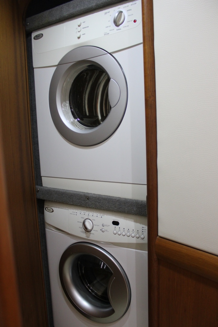 67ft F amp S Yacht For Sale