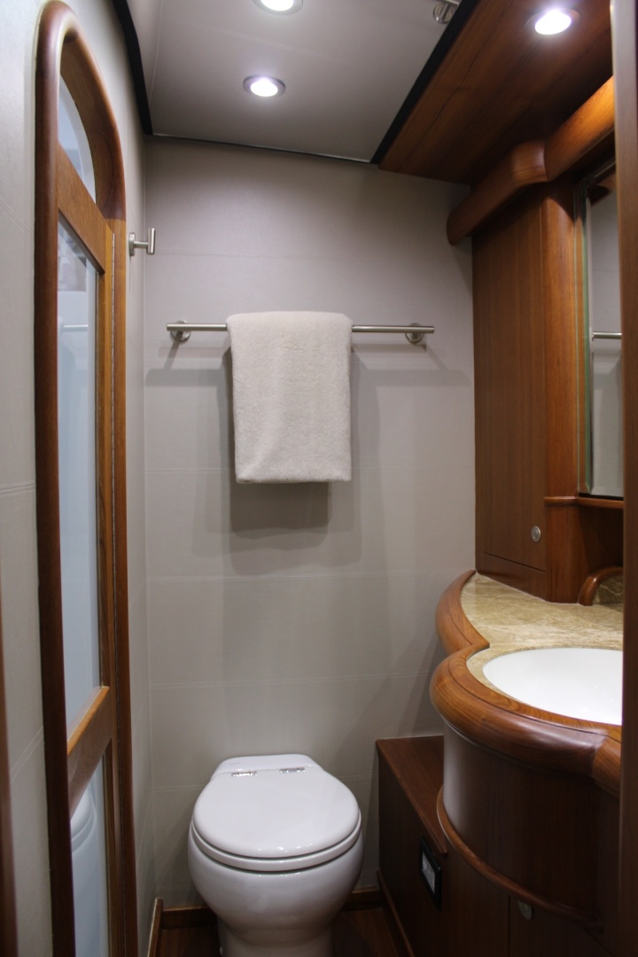 67ft F amp S Yacht For Sale