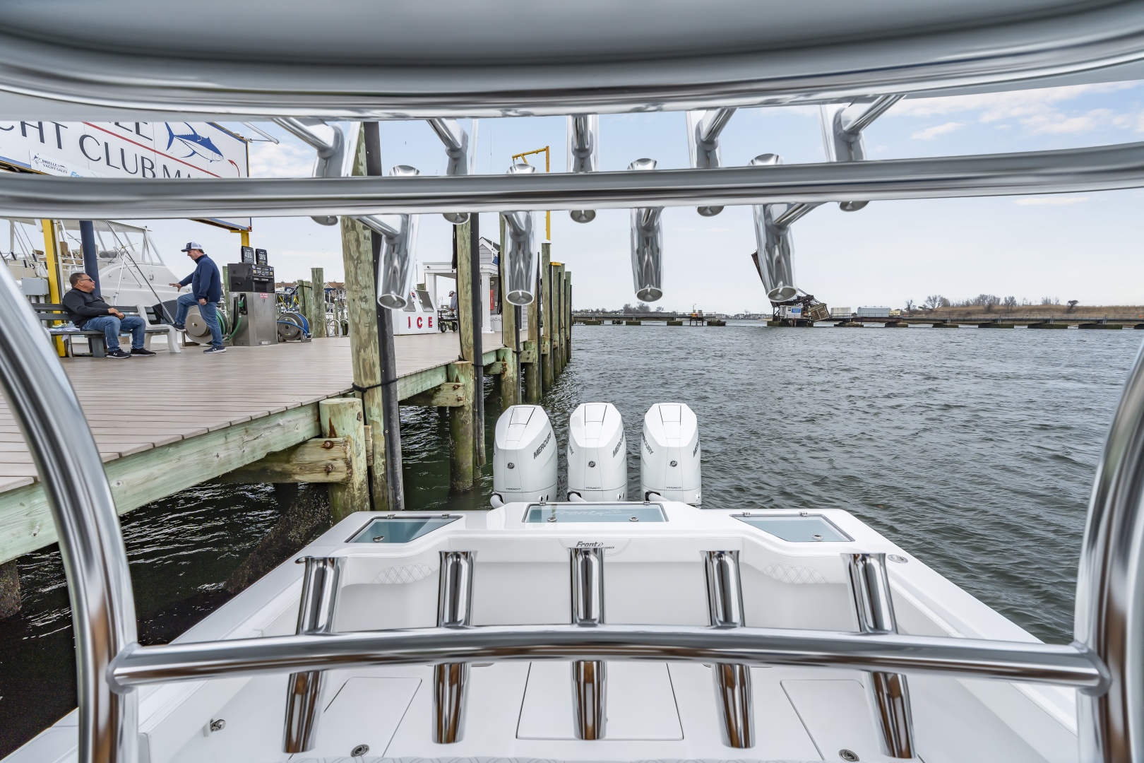 39ft Front Runner Yacht For Sale
