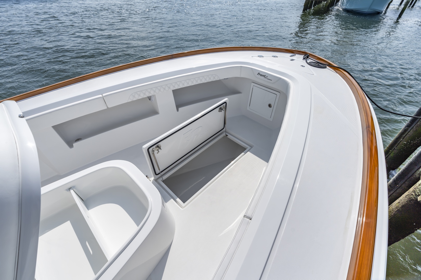 39ft Front Runner Yacht For Sale