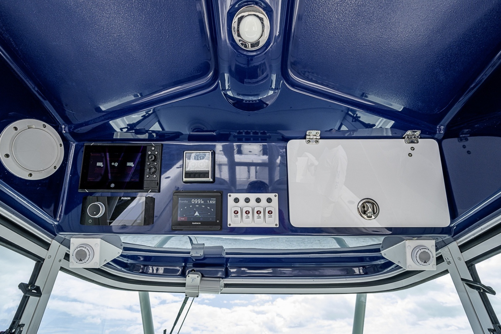 HEY MAN Repowered 2022 3 x 400hp Merc w Joystick 35ft Everglades Yacht For Sale HEY MAN Repowered 2022 3 x 400hp Merc w Joystick 35ft Everglades Yacht For Sale