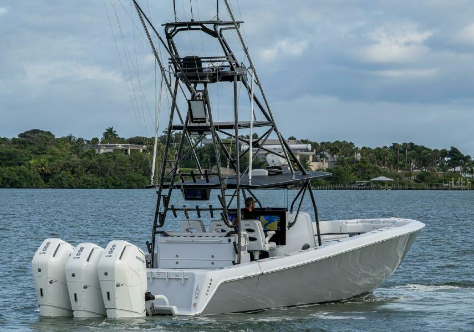 2024 Contender 44 ST