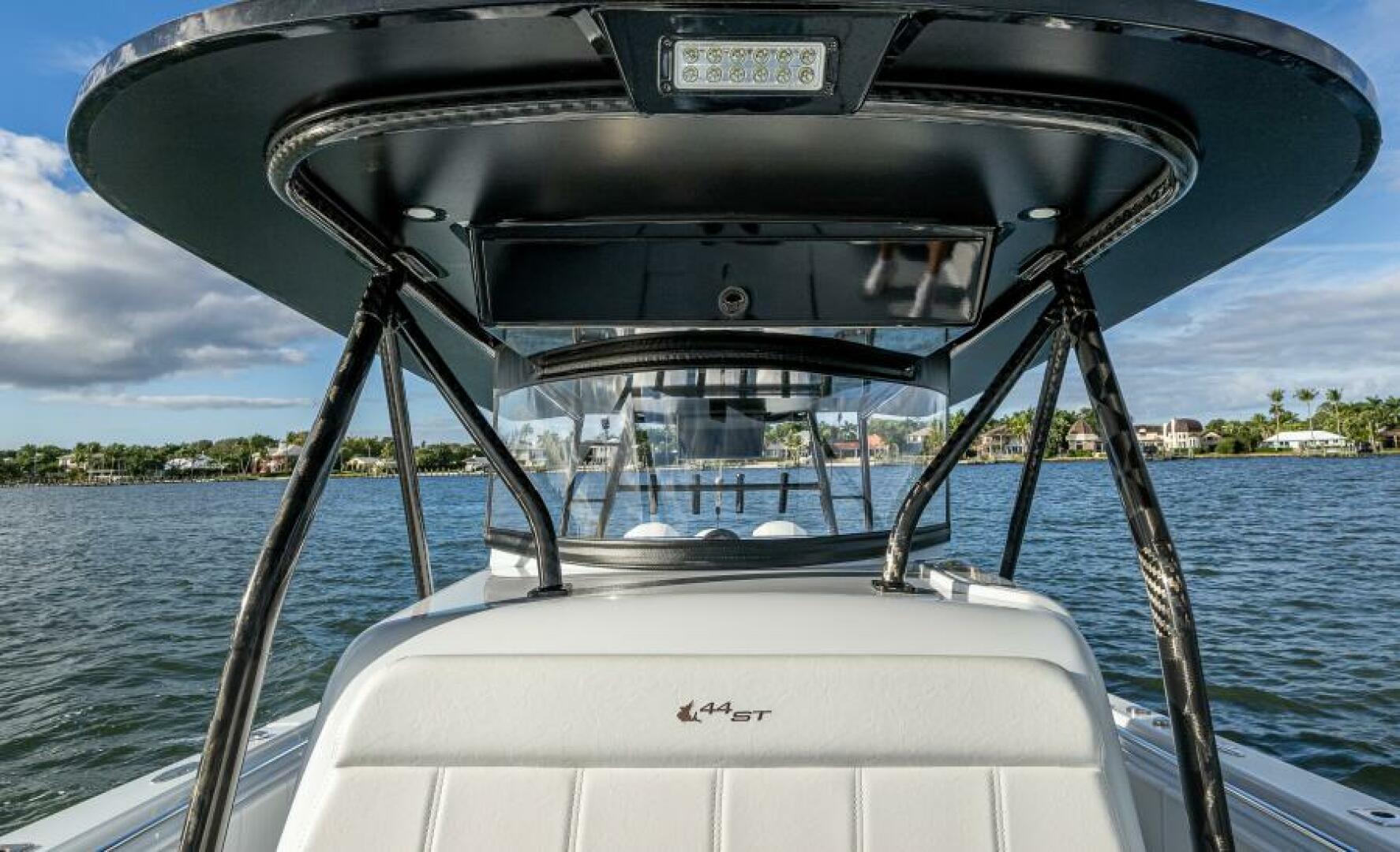 2024 Contender 44 ST