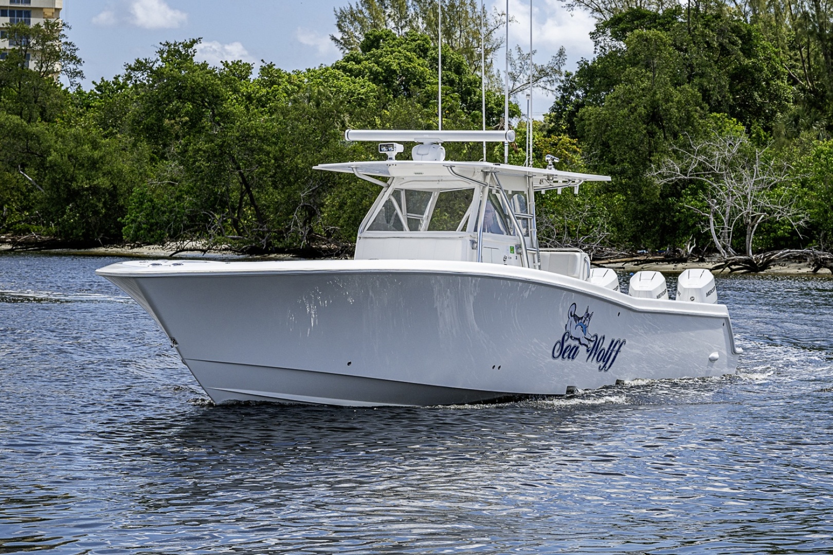 2015 Invincible 42 Open Fisherman