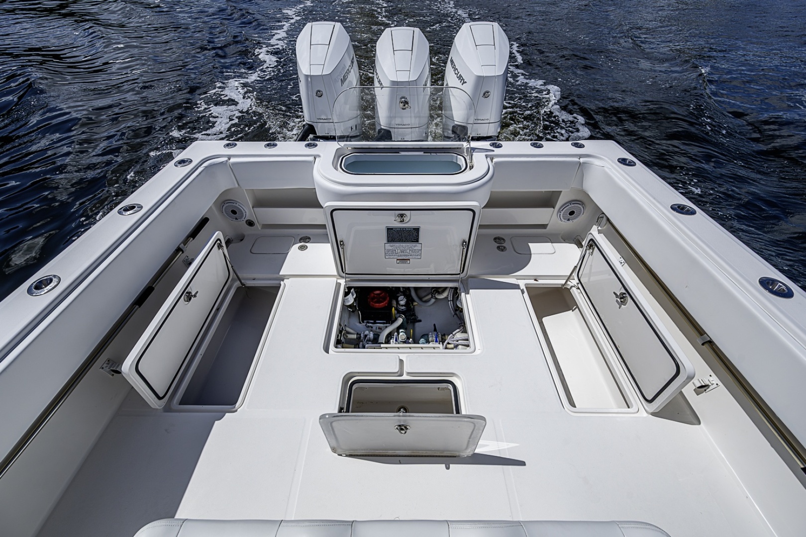 2015 Invincible 42 Open Fisherman