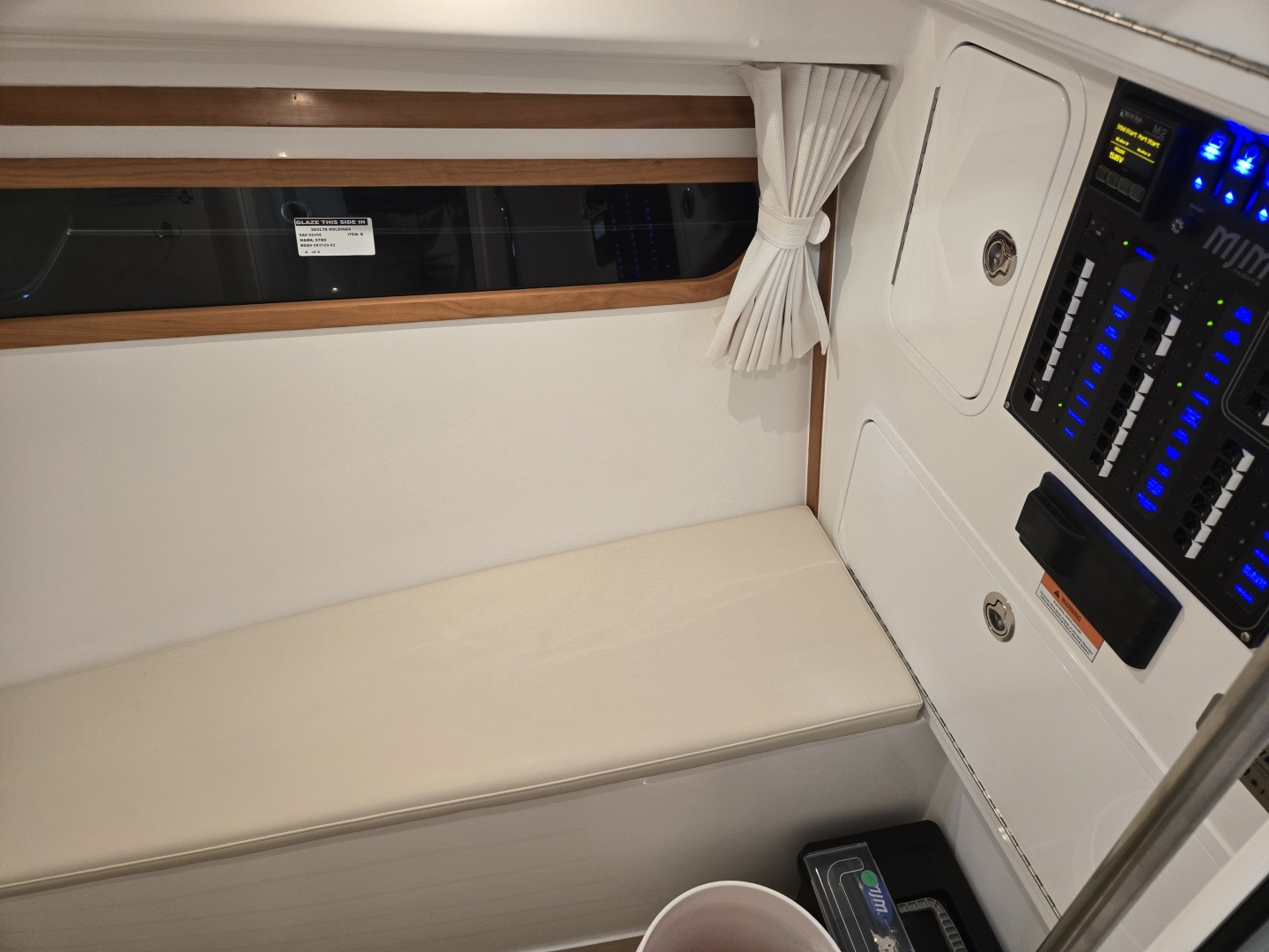 The Sunshine Crew 38ft MJM Yacht For Sale