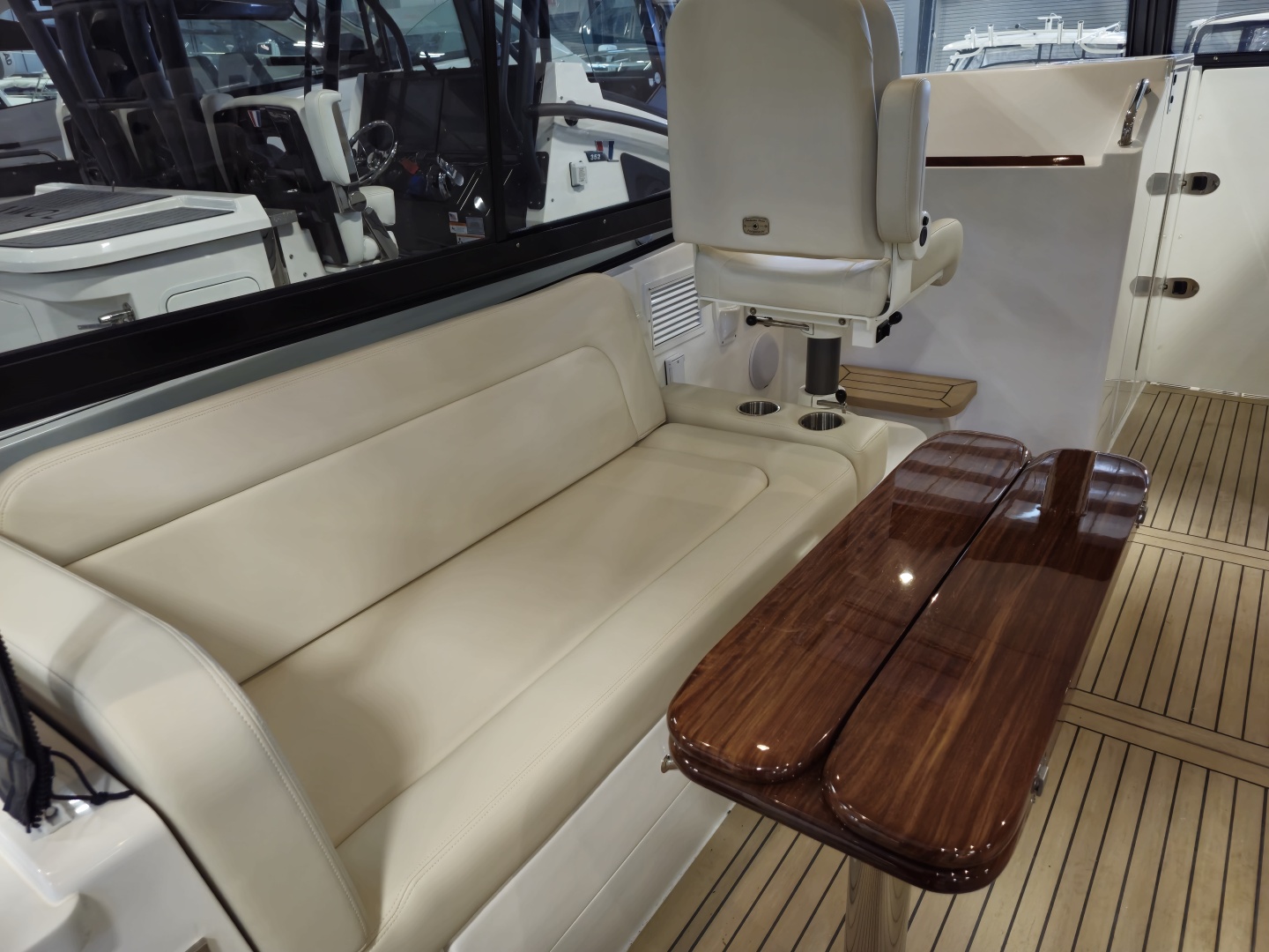 The Sunshine Crew 38ft MJM Yacht For Sale